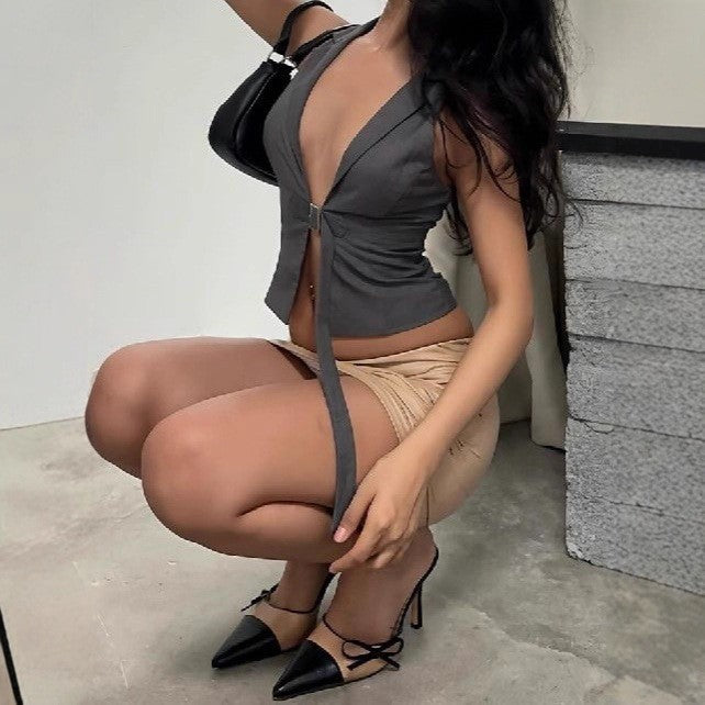 V-Neck Midriff-Baring Camisole – Slim Fit Summer Crop Top